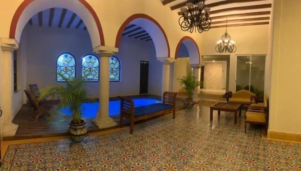 Hotel Catedral فالادوليد المظهر الخارجي الصورة